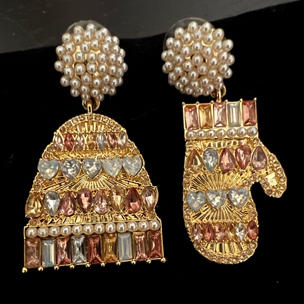 SugarFix by Baublebar Winter Hat and Mitten Earrings